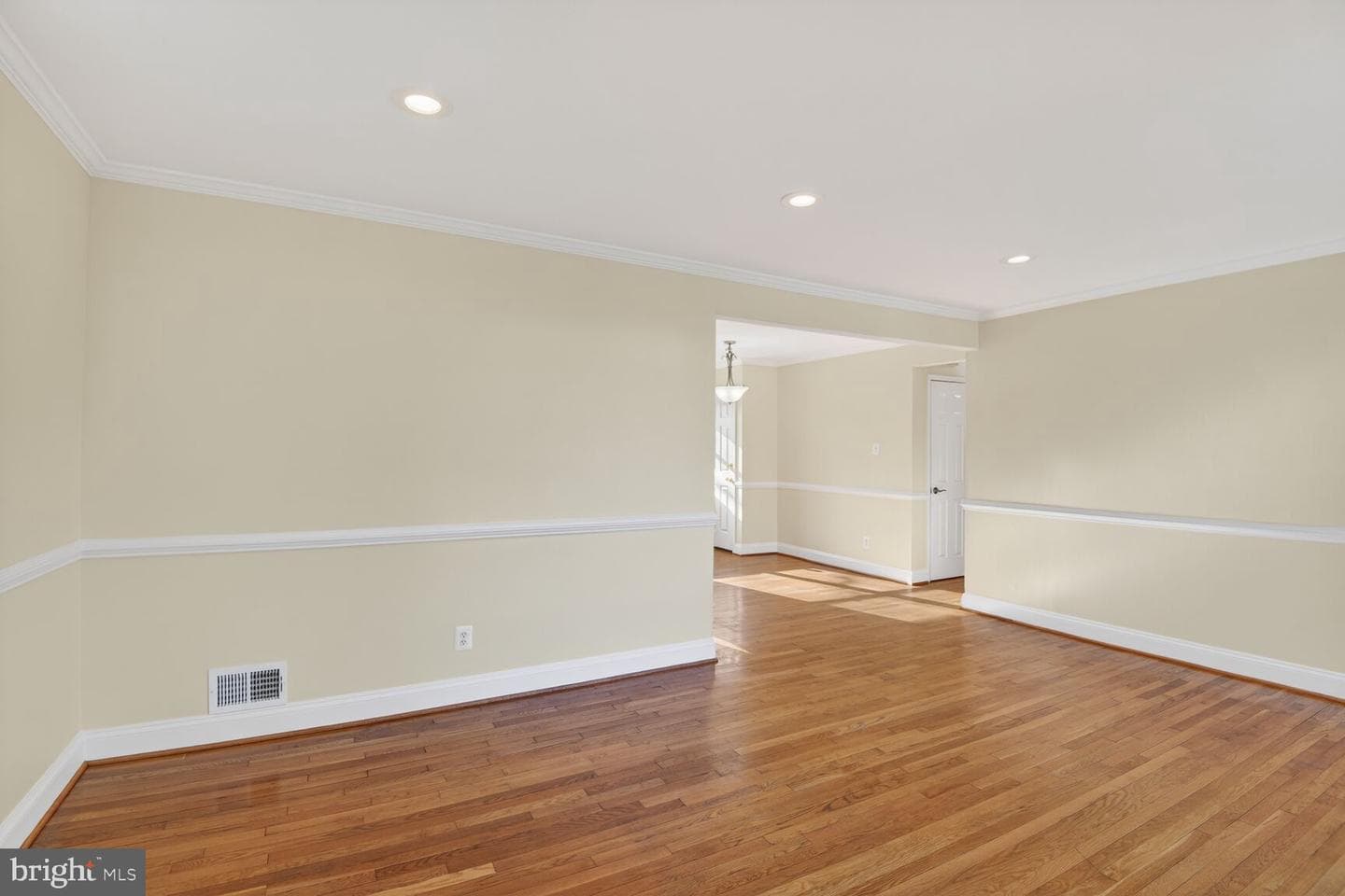 2308 Senator Avenue photo 2