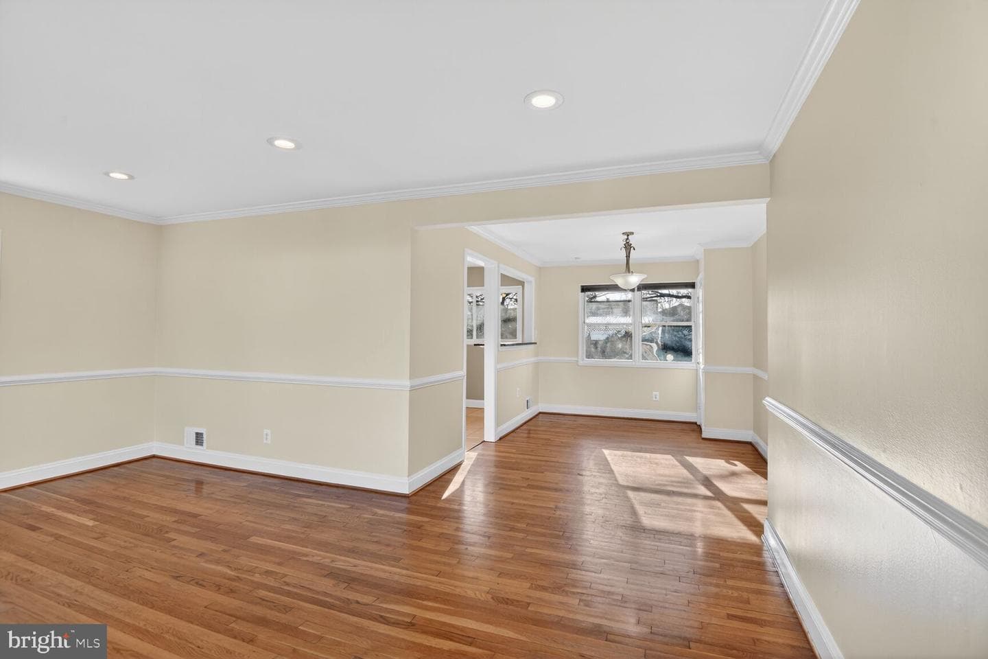 2308 Senator Avenue photo 4