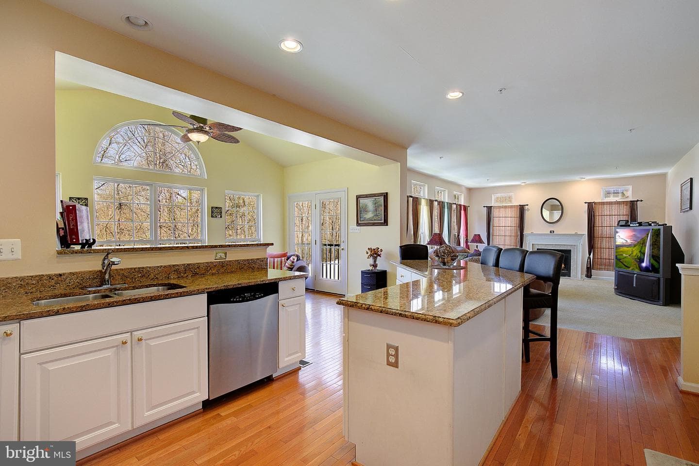 5714 Edge Avenue photo 20