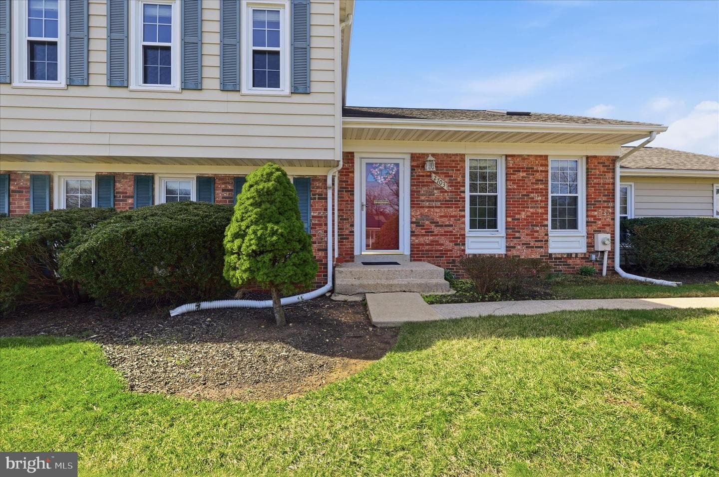 2703 Lackawanna Place photo 4