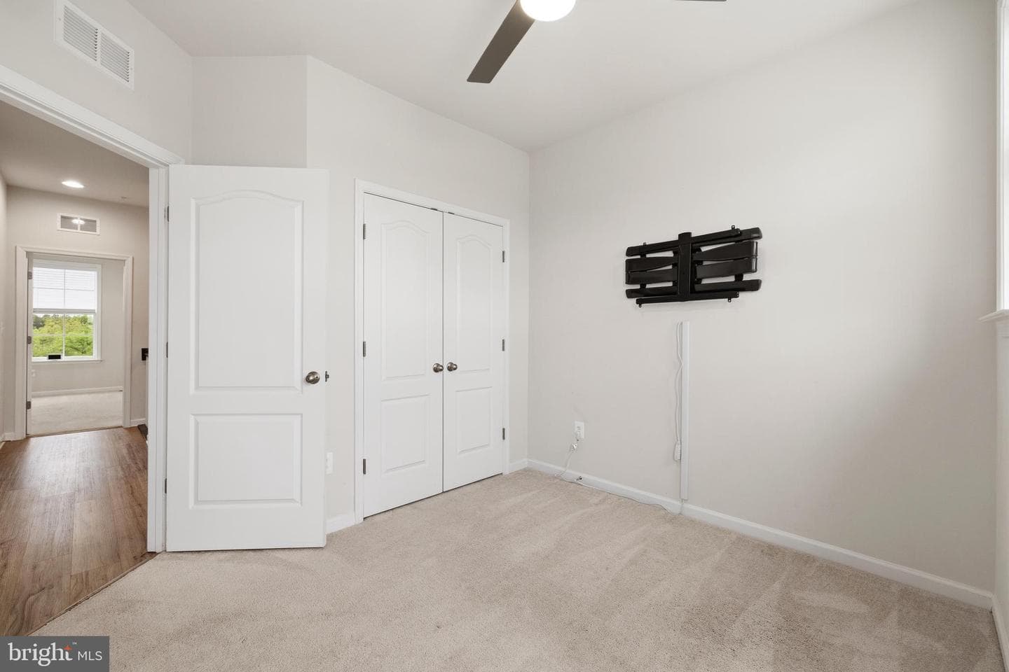 1076 Overlook Way photo 24