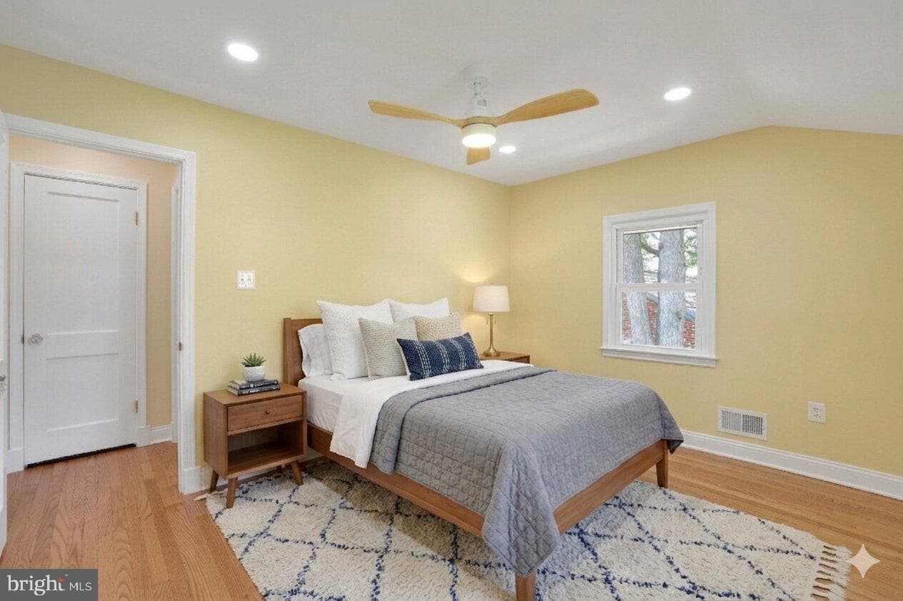 5807 Carlyle photo 7
