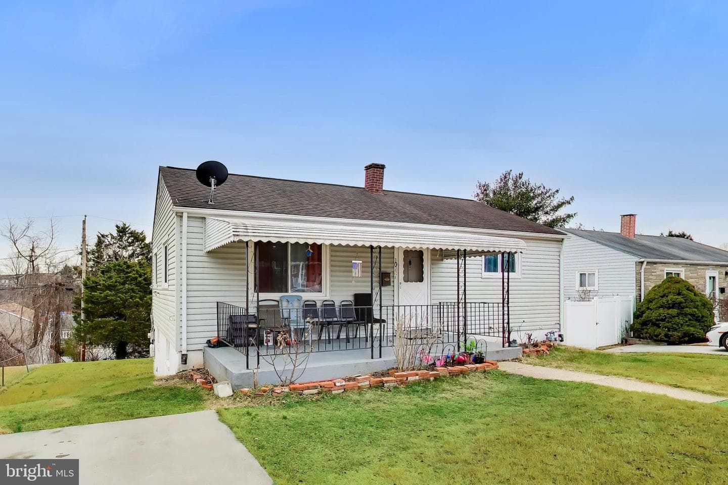 1028 Ward Street