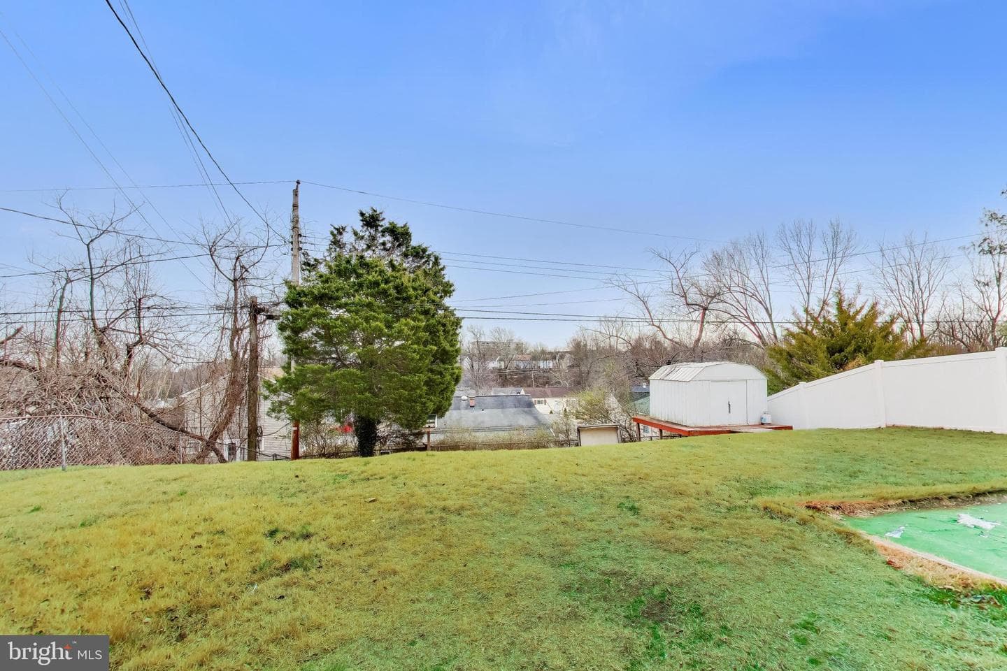 1028 Ward Street photo 37