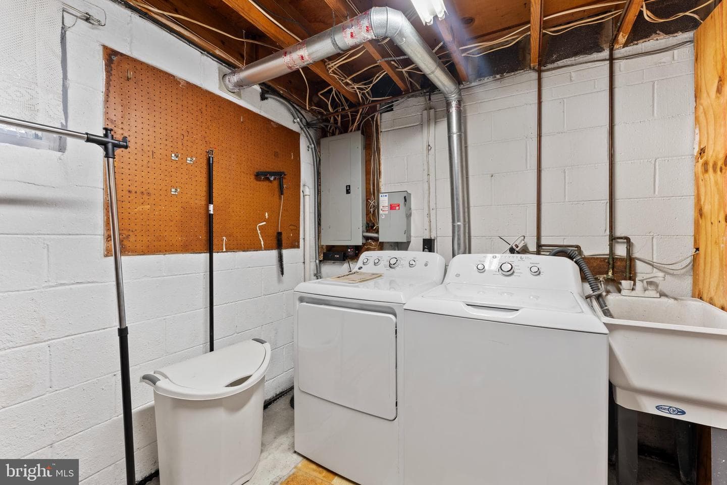 6805 Pamela Lane photo 33
