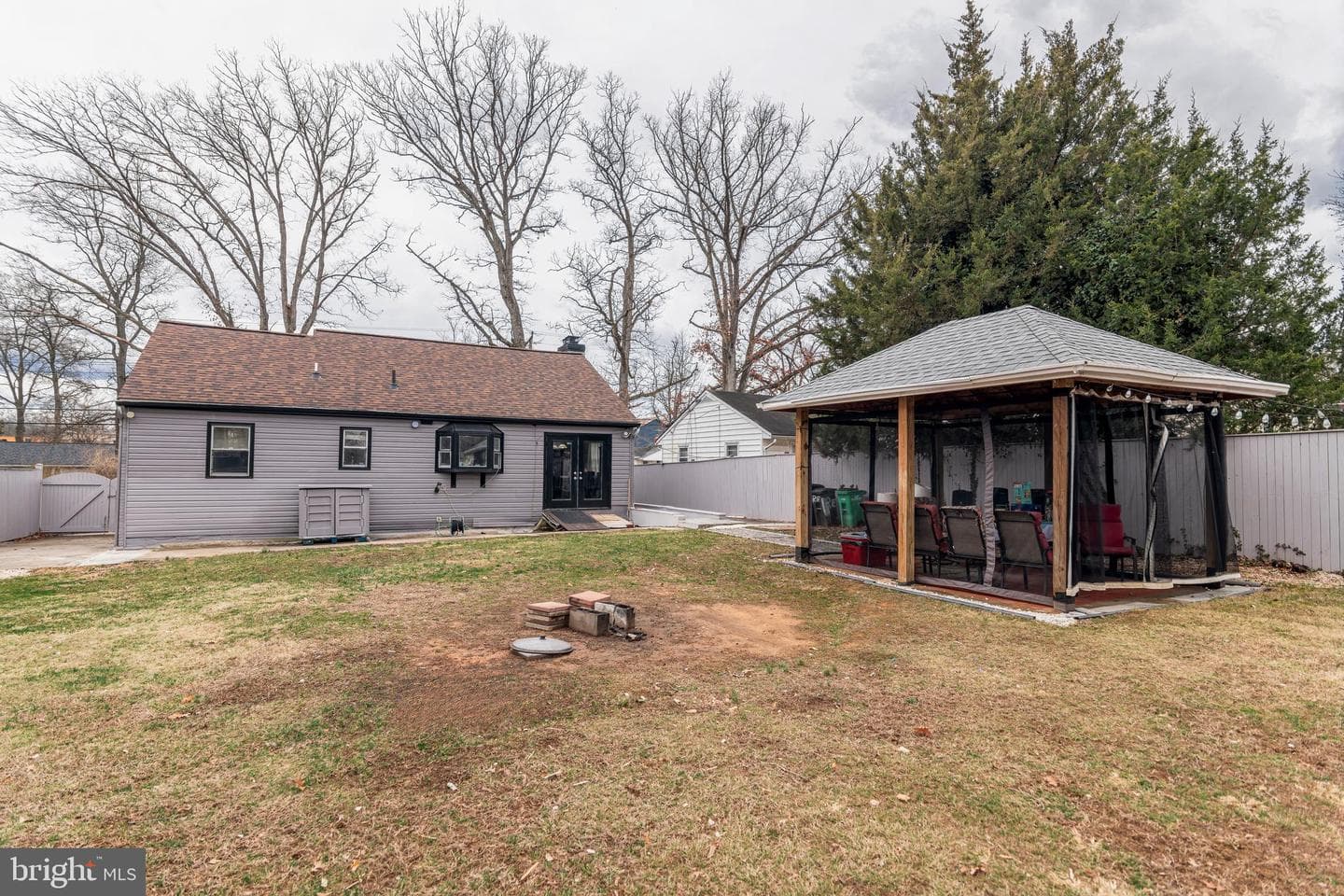 9406 Sheridan Street photo 22