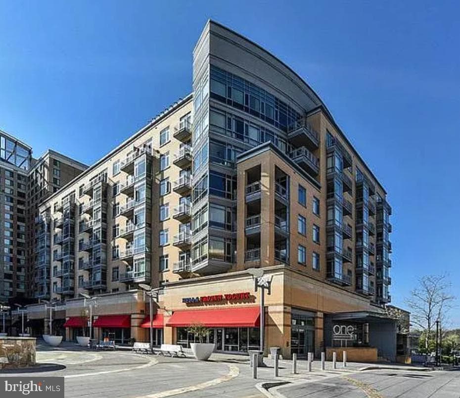 6506 America Boulevard #816, Hyattsville
