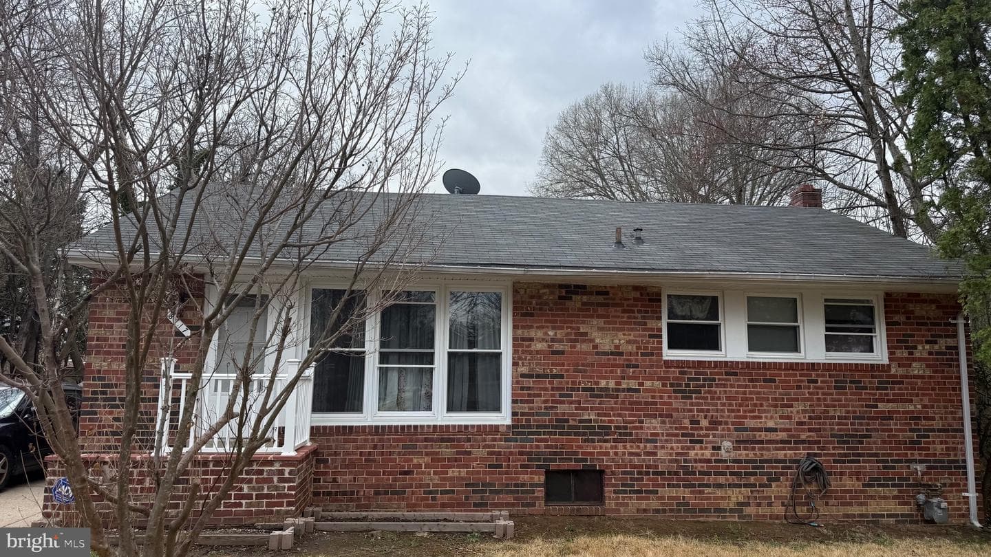8117 Gavin Street photo 9