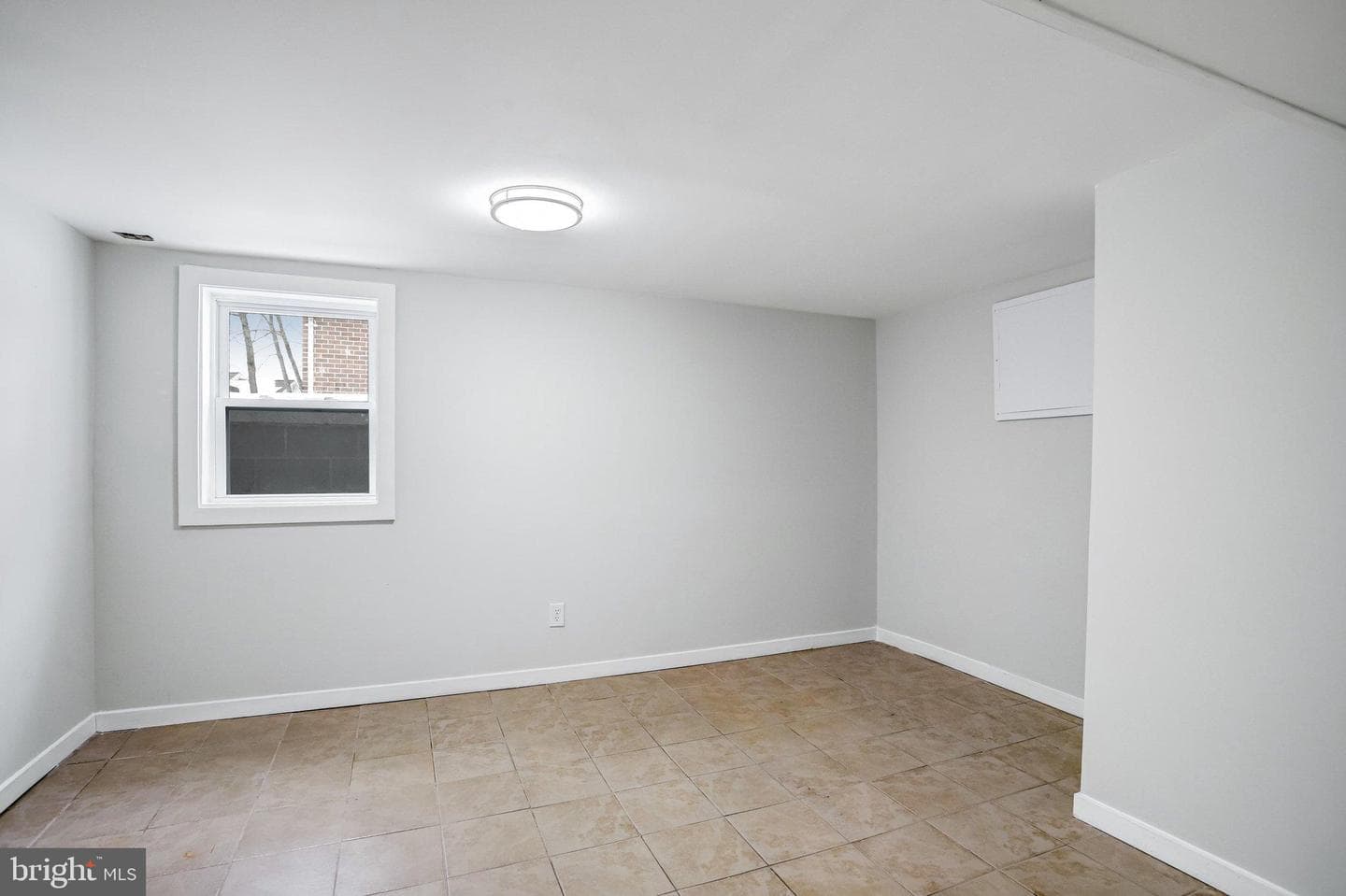 8124 Gavin Street photo 22