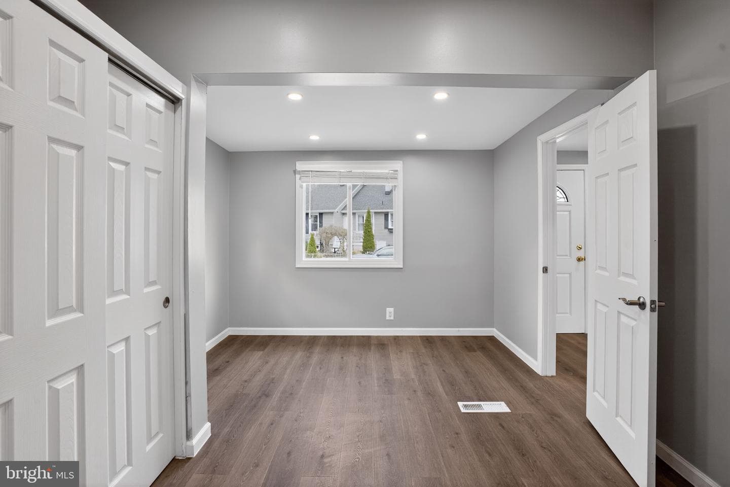 4103 Shepherd Street photo 12