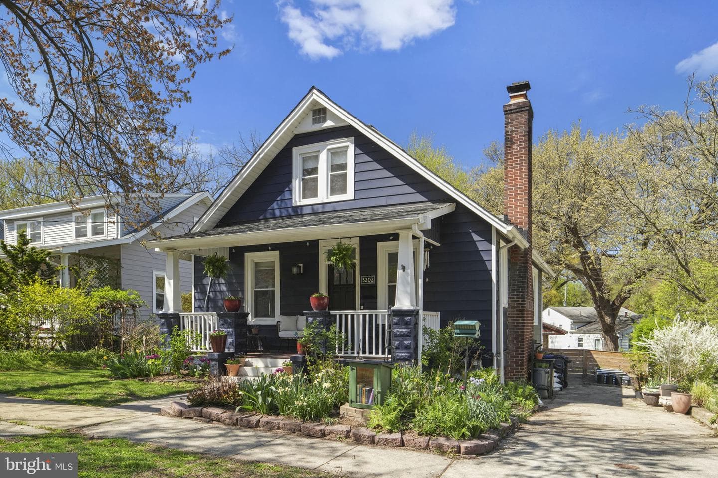 3202 Taylor Street photo 2