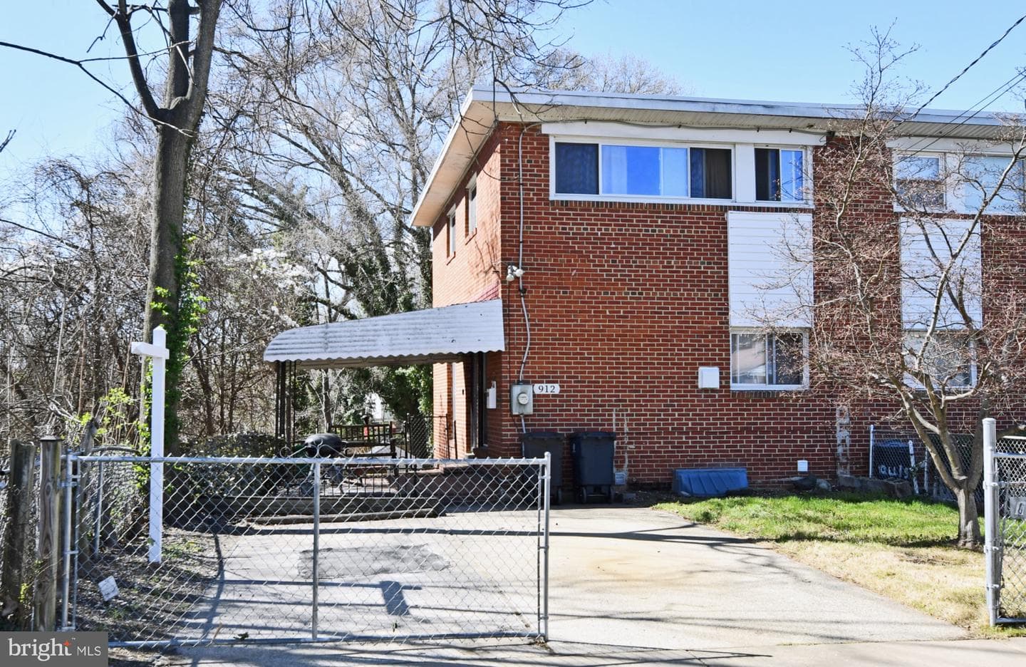 912 Irvington Street photo 2