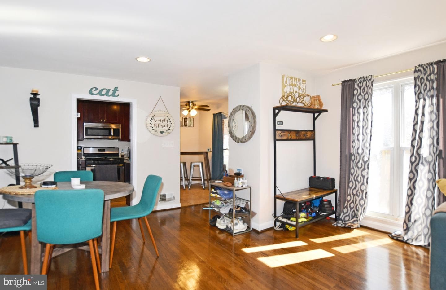 912 Irvington Street photo 9