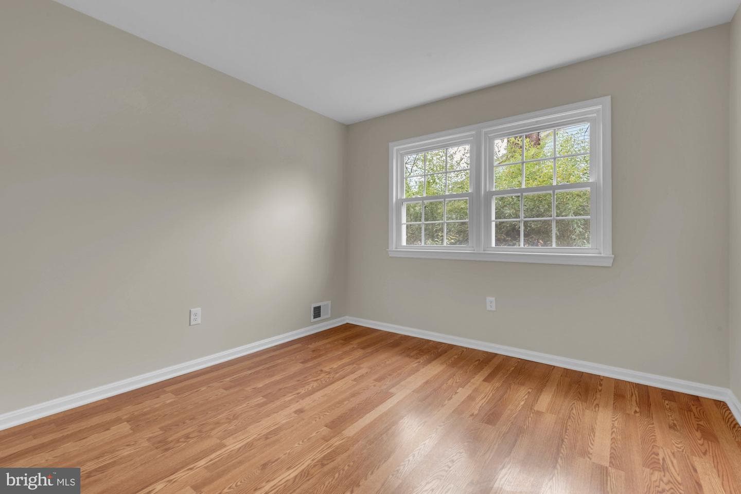 10115 Chickadee Lane photo 29