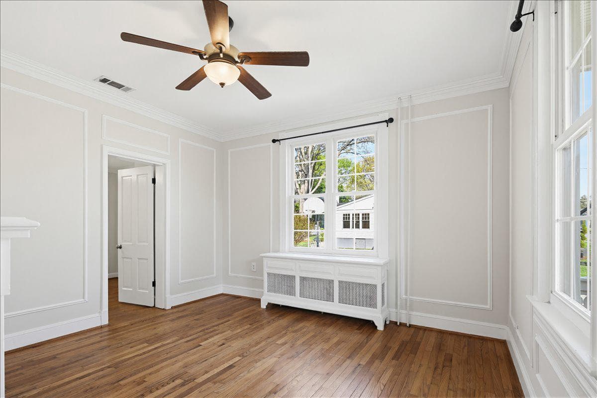 328 Laurel Avenue photo 9