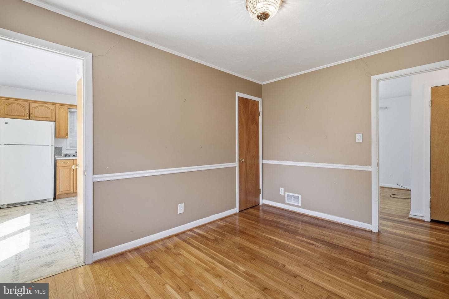 9205 4th Street photo 13