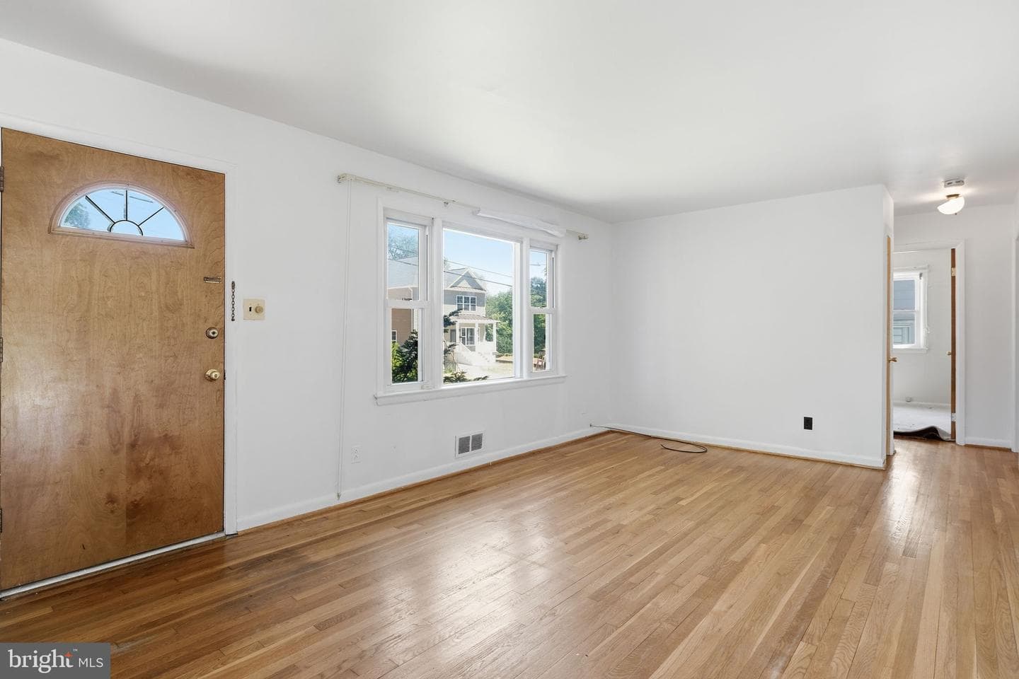 9205 4th Street photo 4