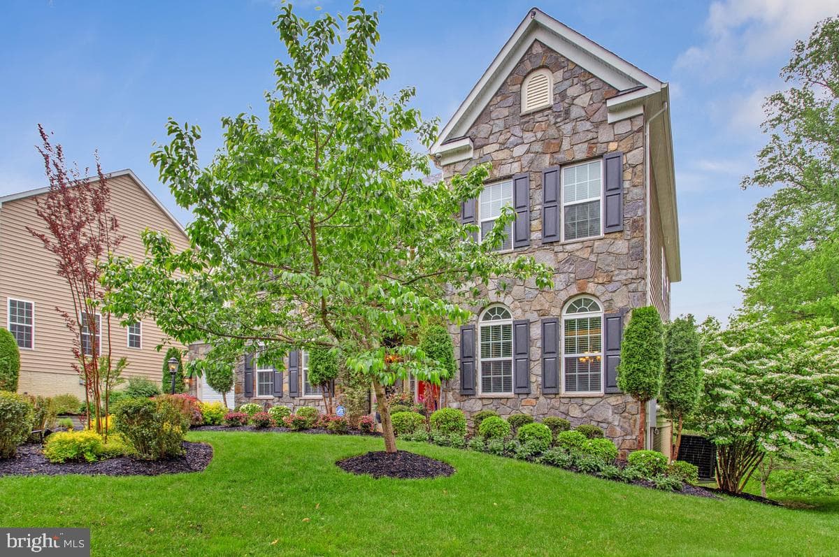 4205 Captain Perry Court photo 10