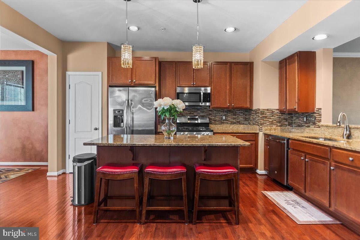 4812 Forest Pines Drive photo 3