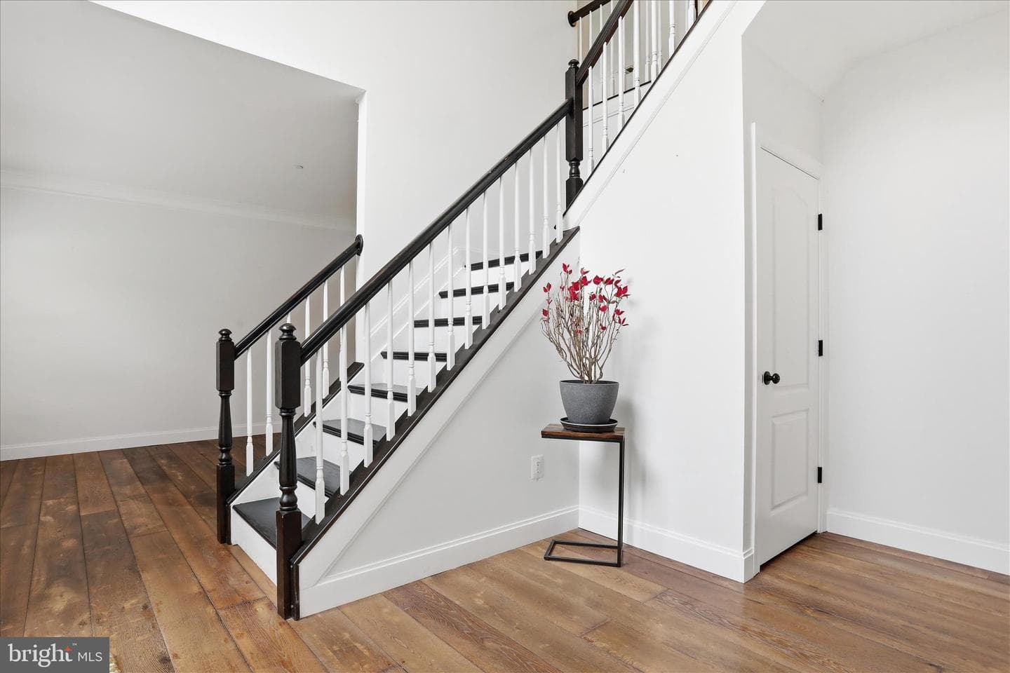 16603 Mannington Road photo 13