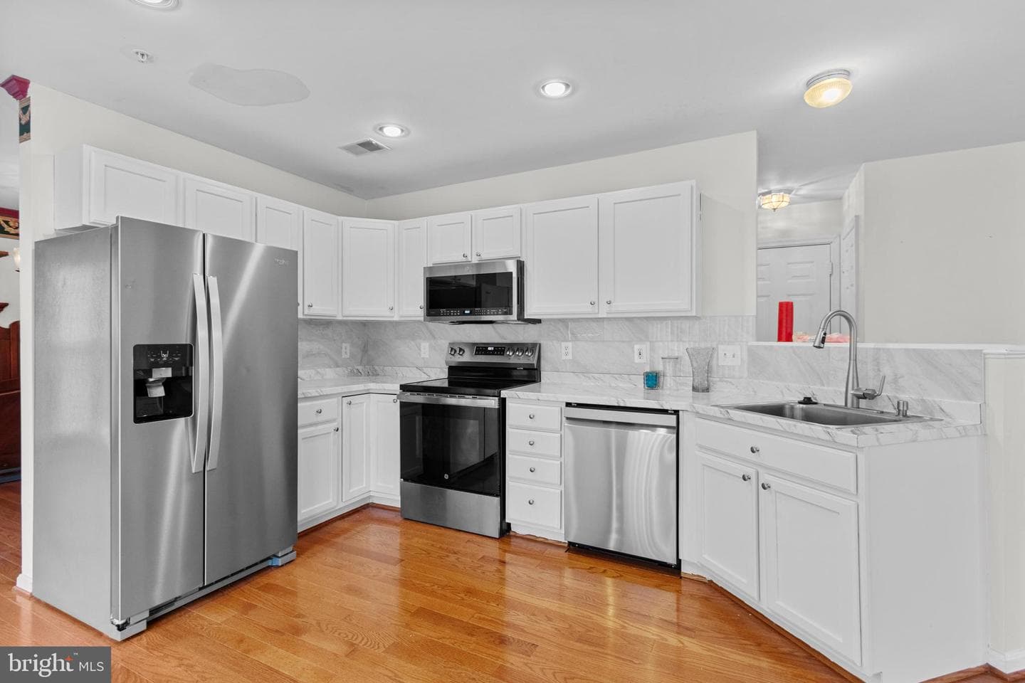 1308 Dakota Drive photo 3