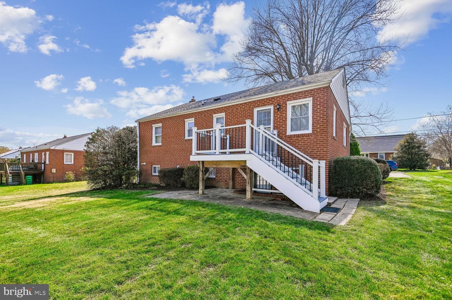 4704 Cardinal Avenue photo 34