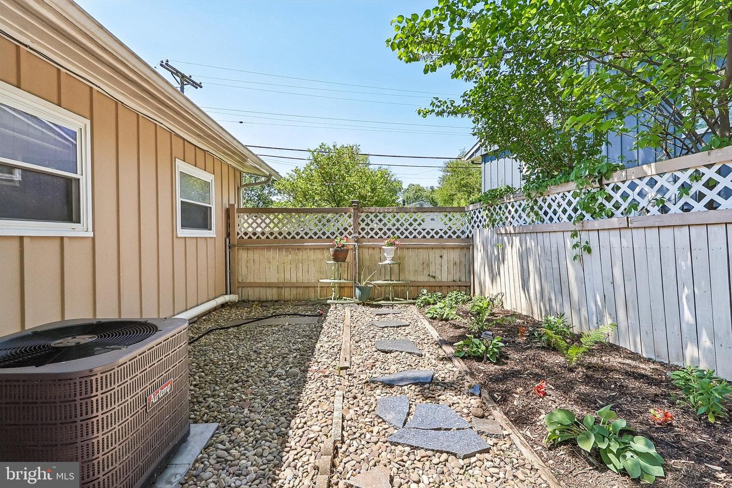 5631 Ellerbie Street photo 29