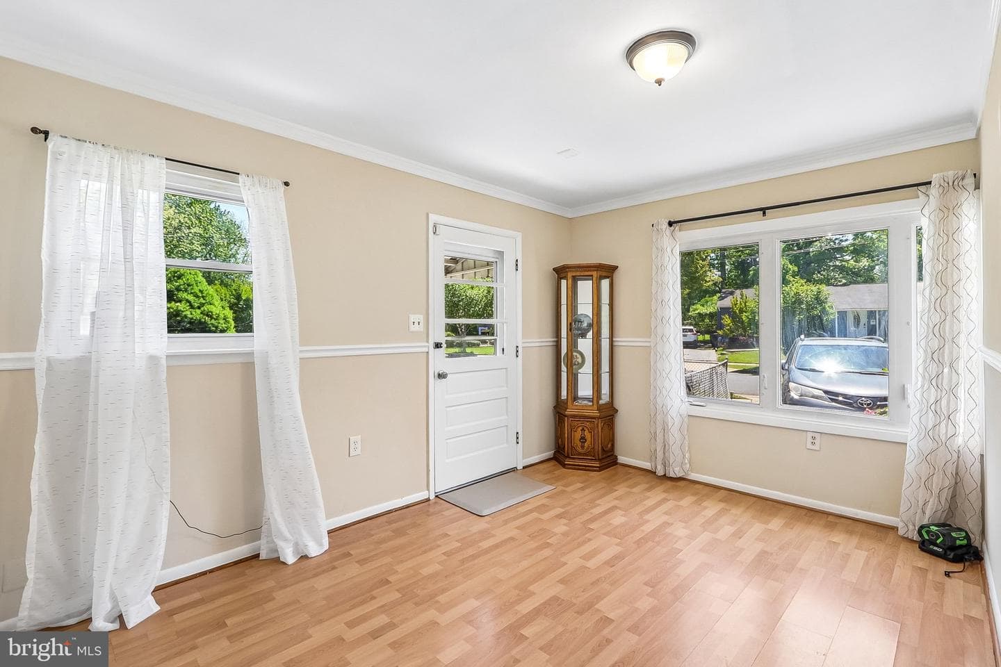 5631 Ellerbie Street photo 37