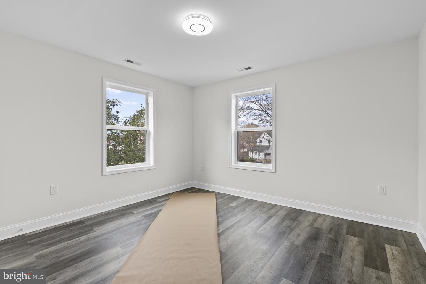 5617 36th Avenue photo 29