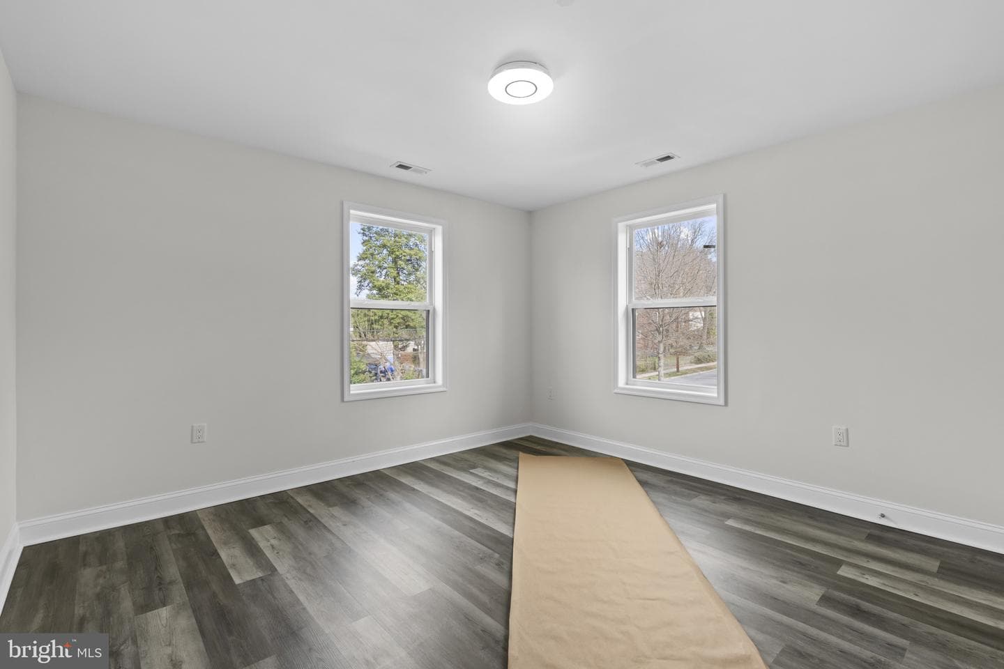 5617 36th Avenue photo 32