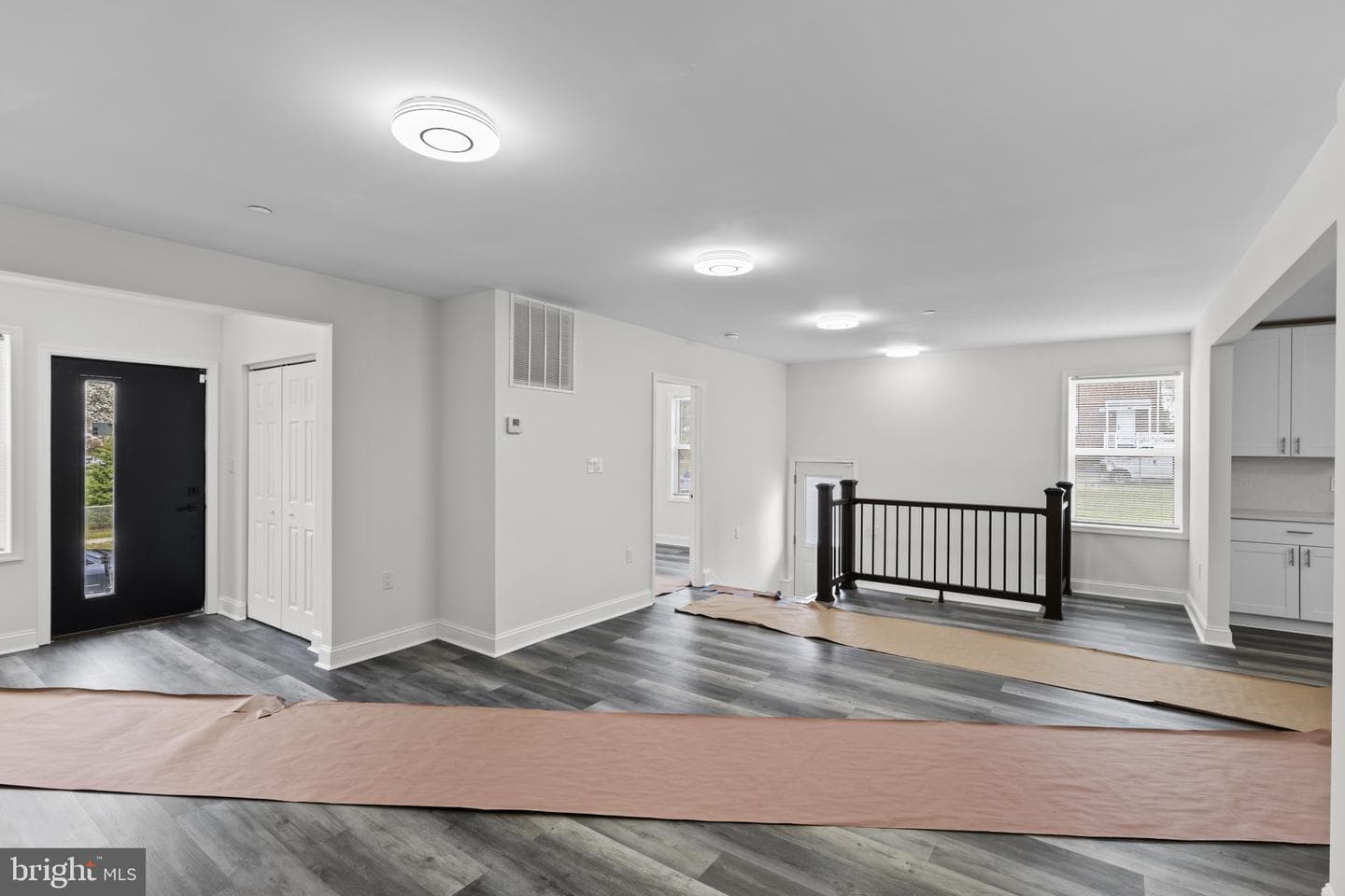 5617 36th Avenue photo 6