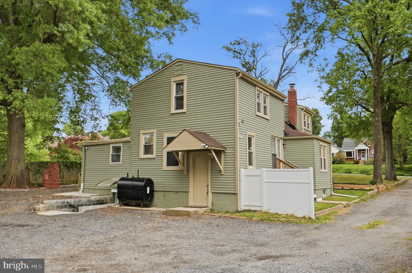 5906 Berwyn Road photo 39