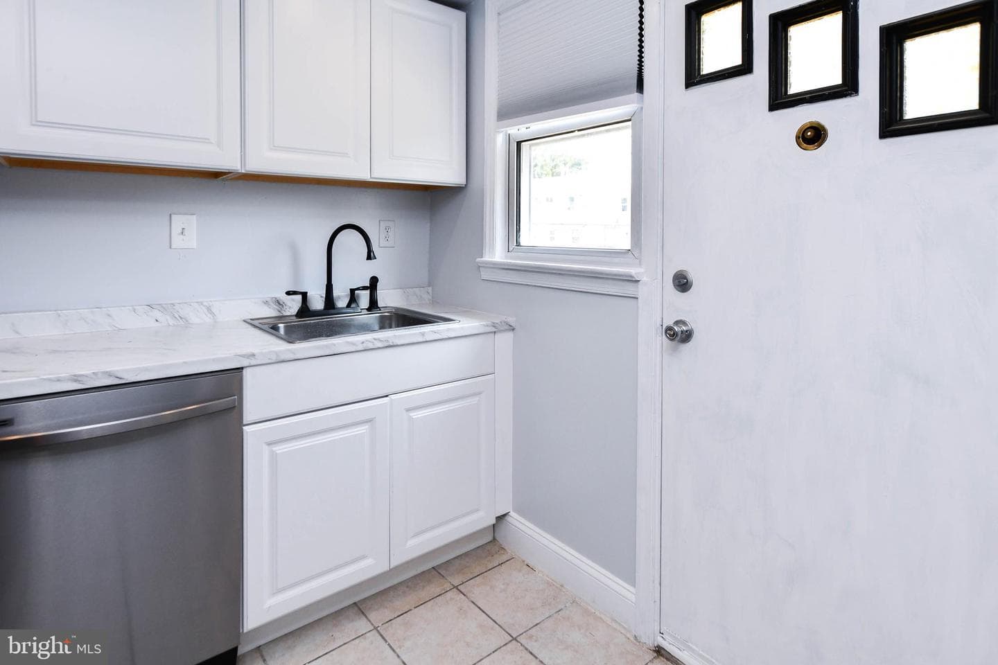 2444 Iverson Street photo 26