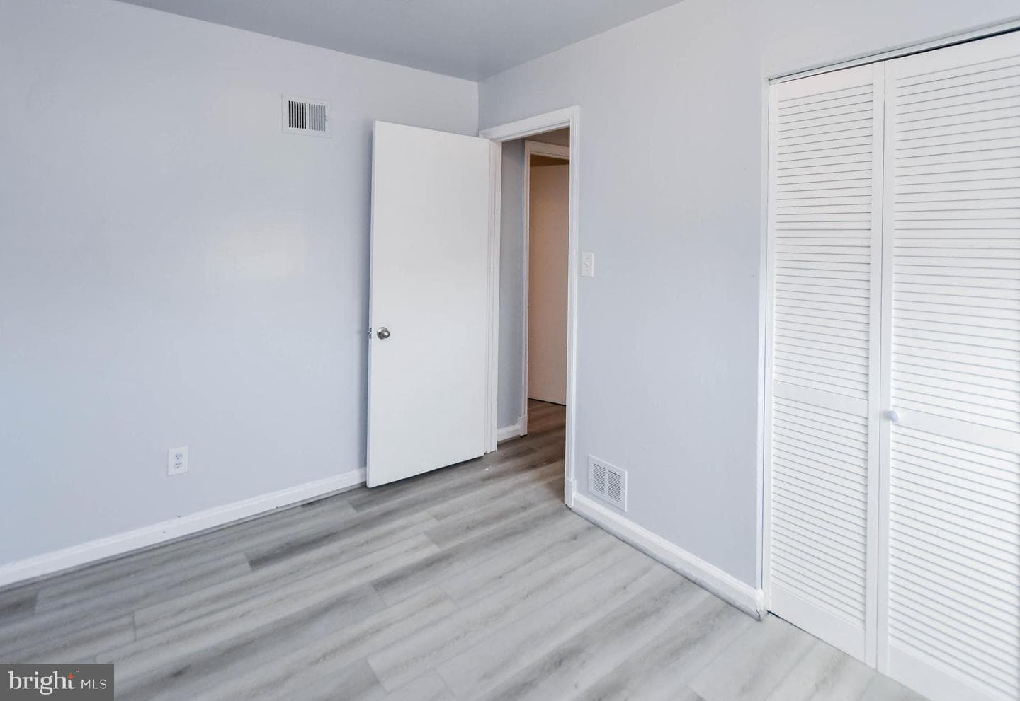 2444 Iverson Street photo 33