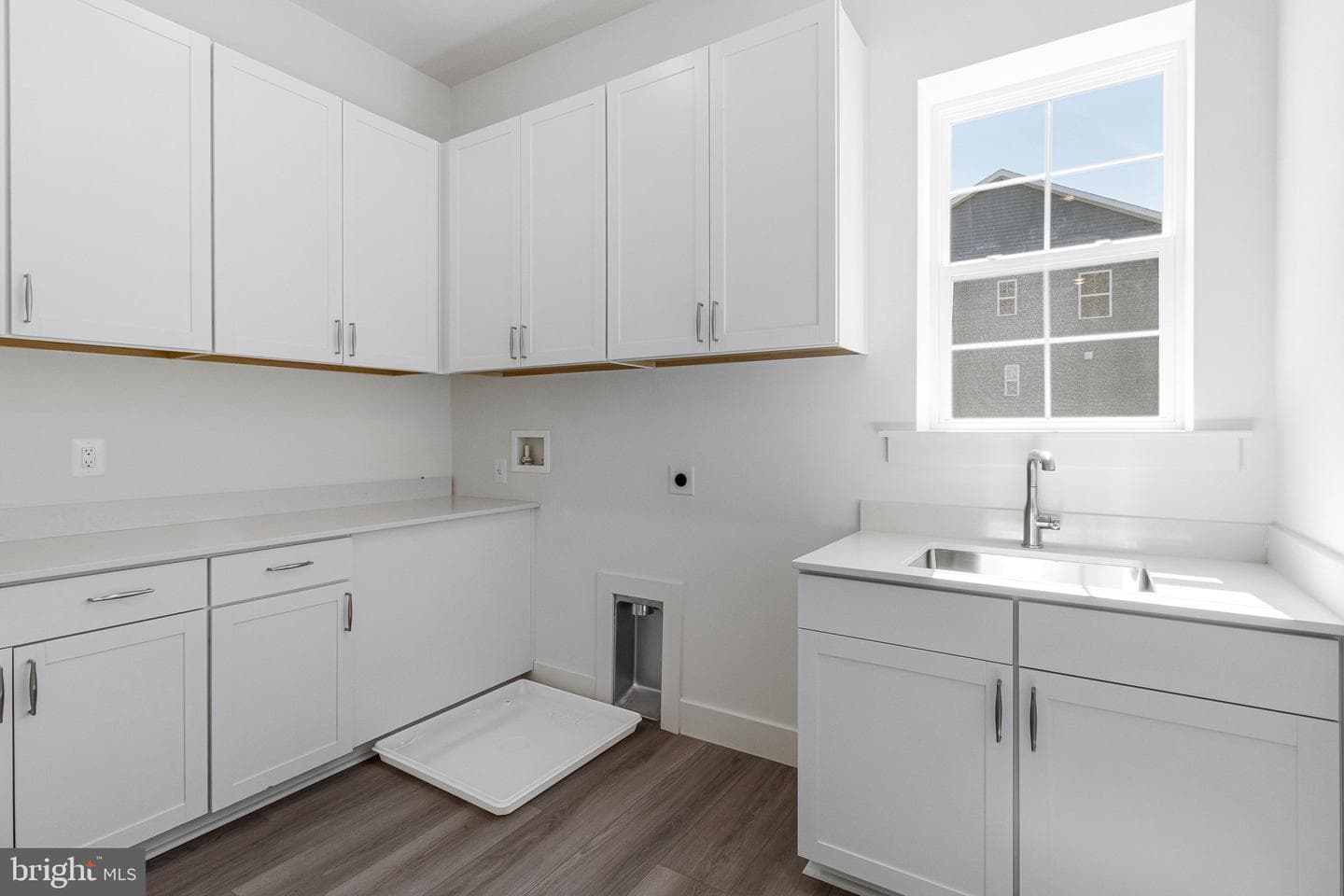 2012 Saint James Road photo 28