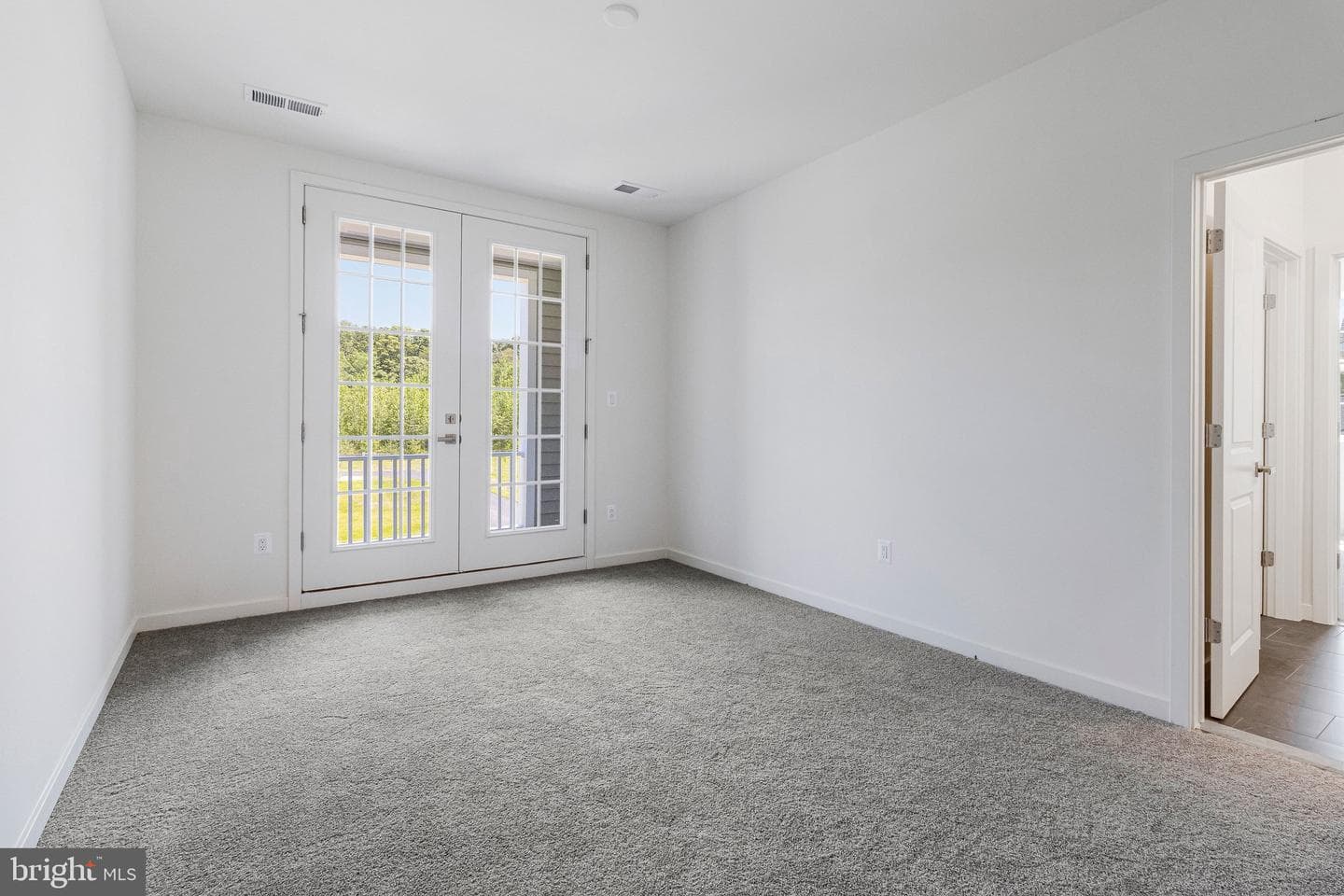 2012 Saint James Road photo 55
