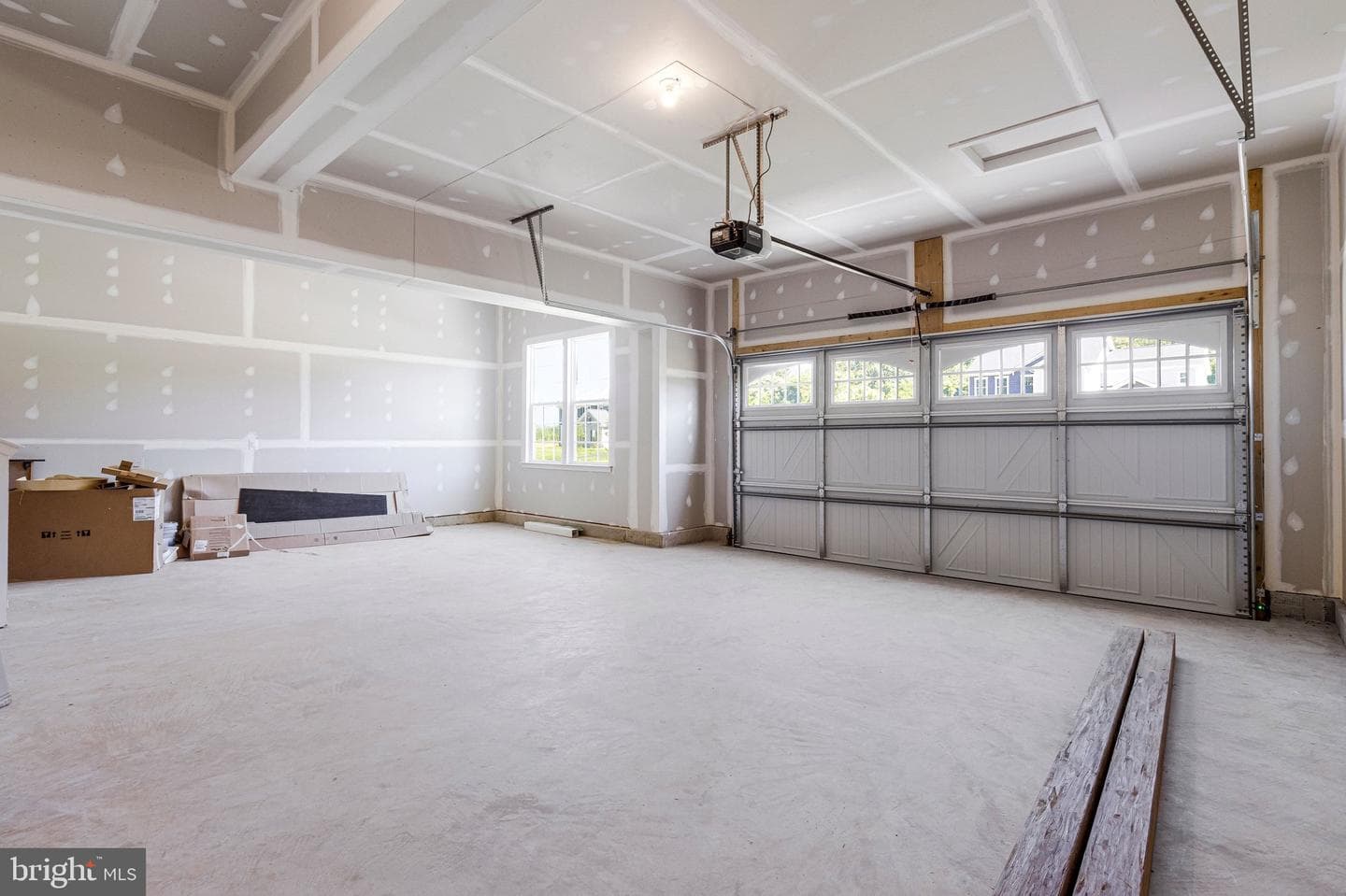 2012 Saint James Road photo 90