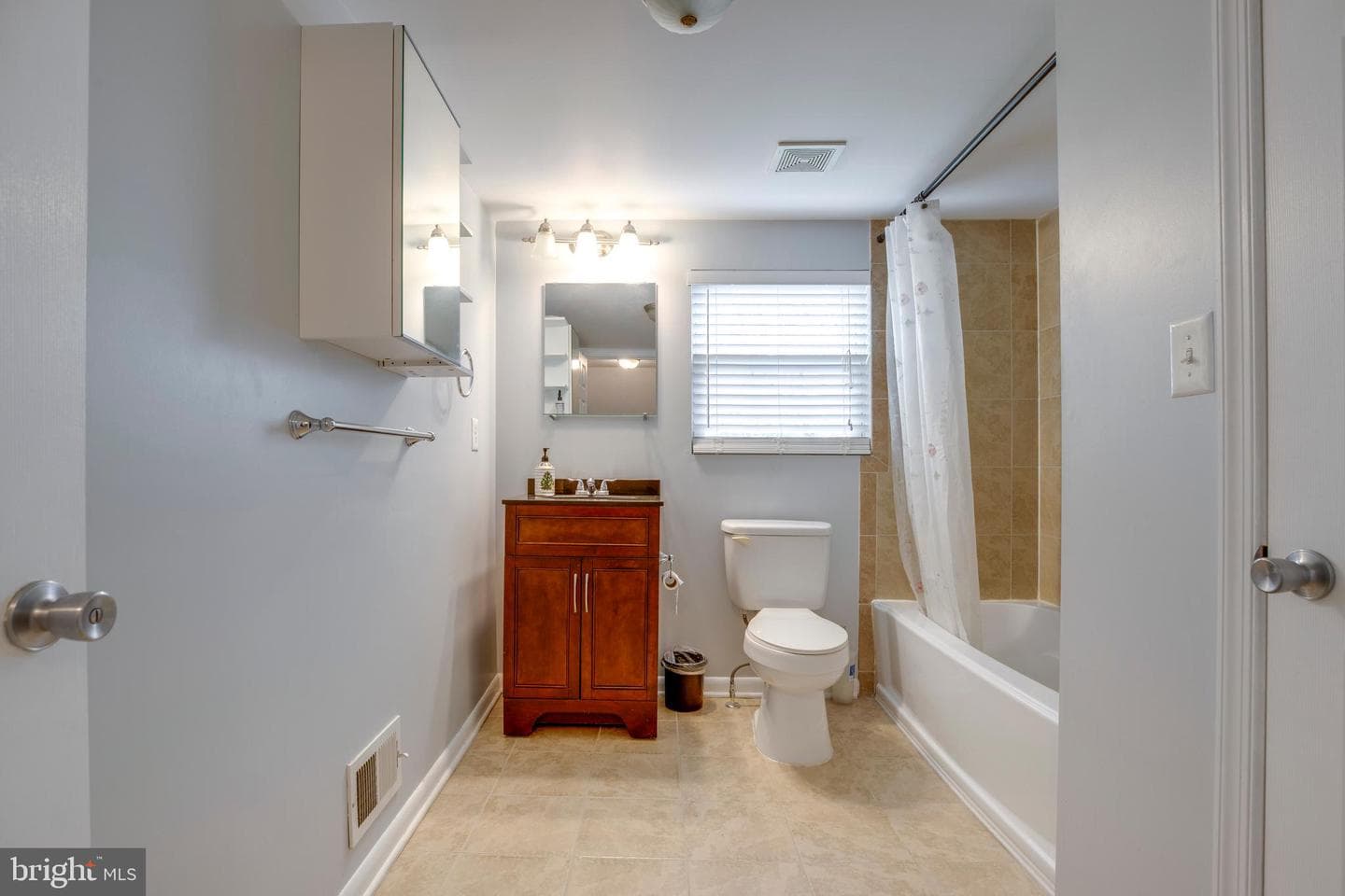 8104 Prince Georges Drive photo 25