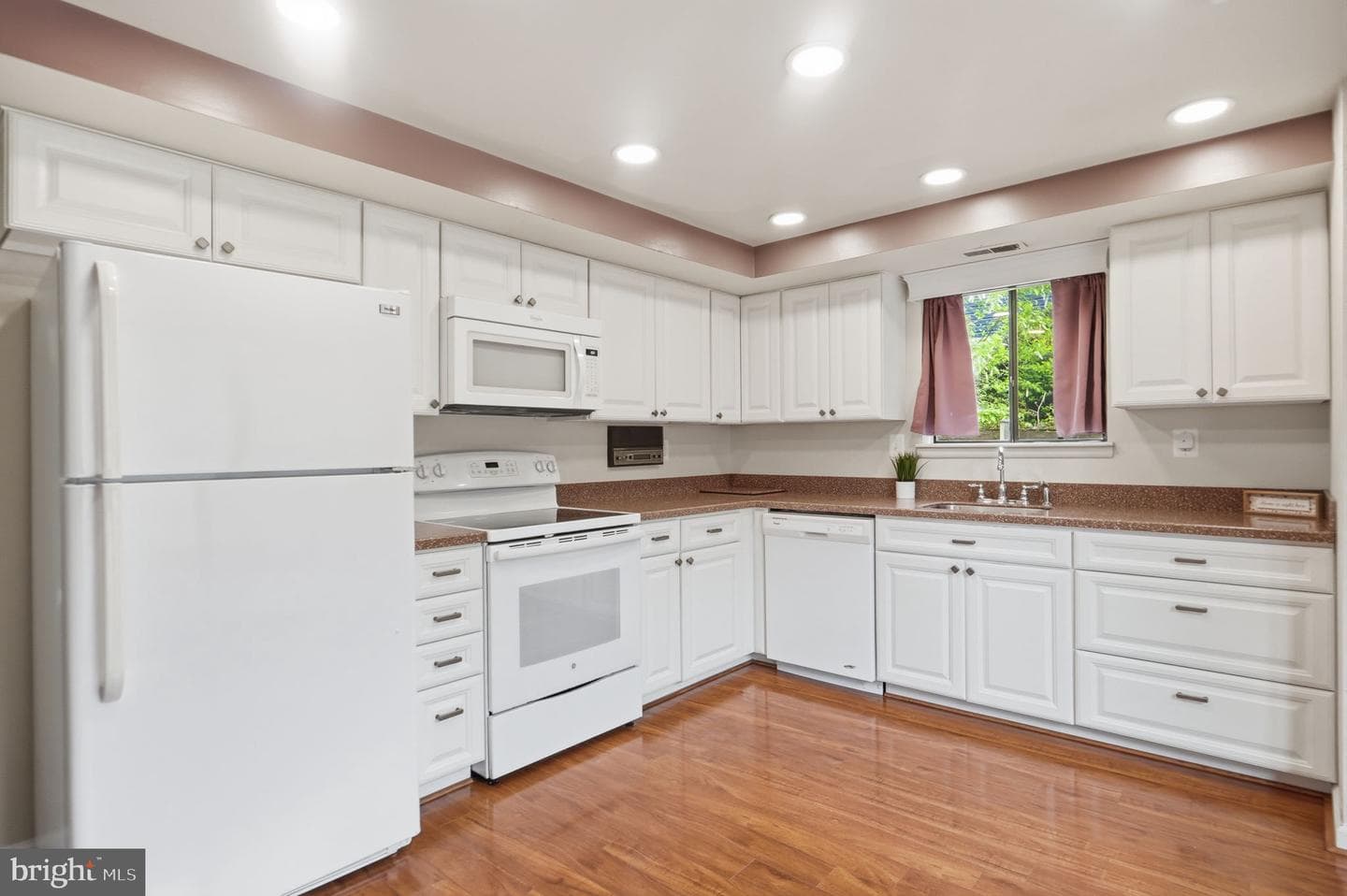 15591 Peach Walker Drive photo 16