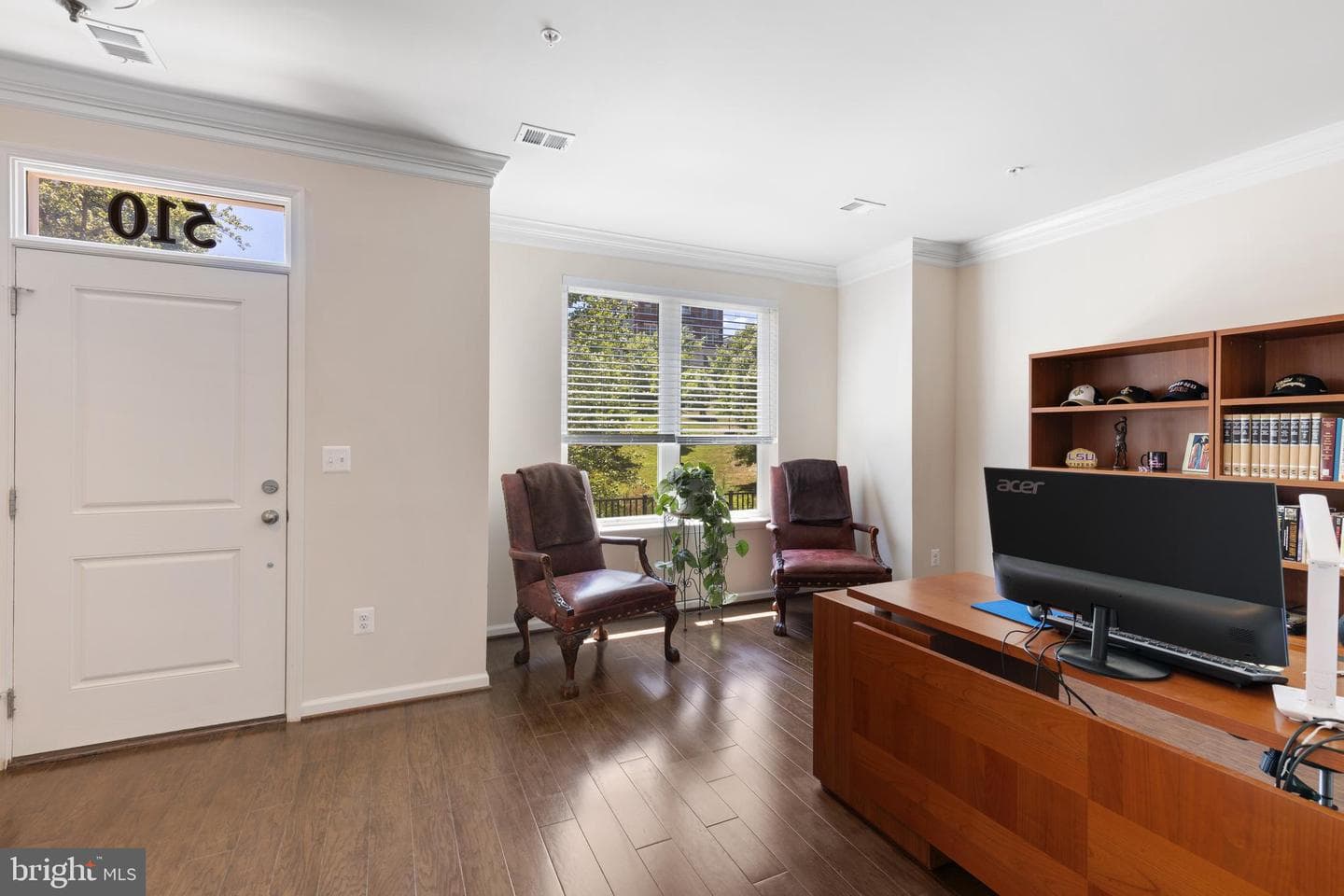 510 Harborview Drive photo 17