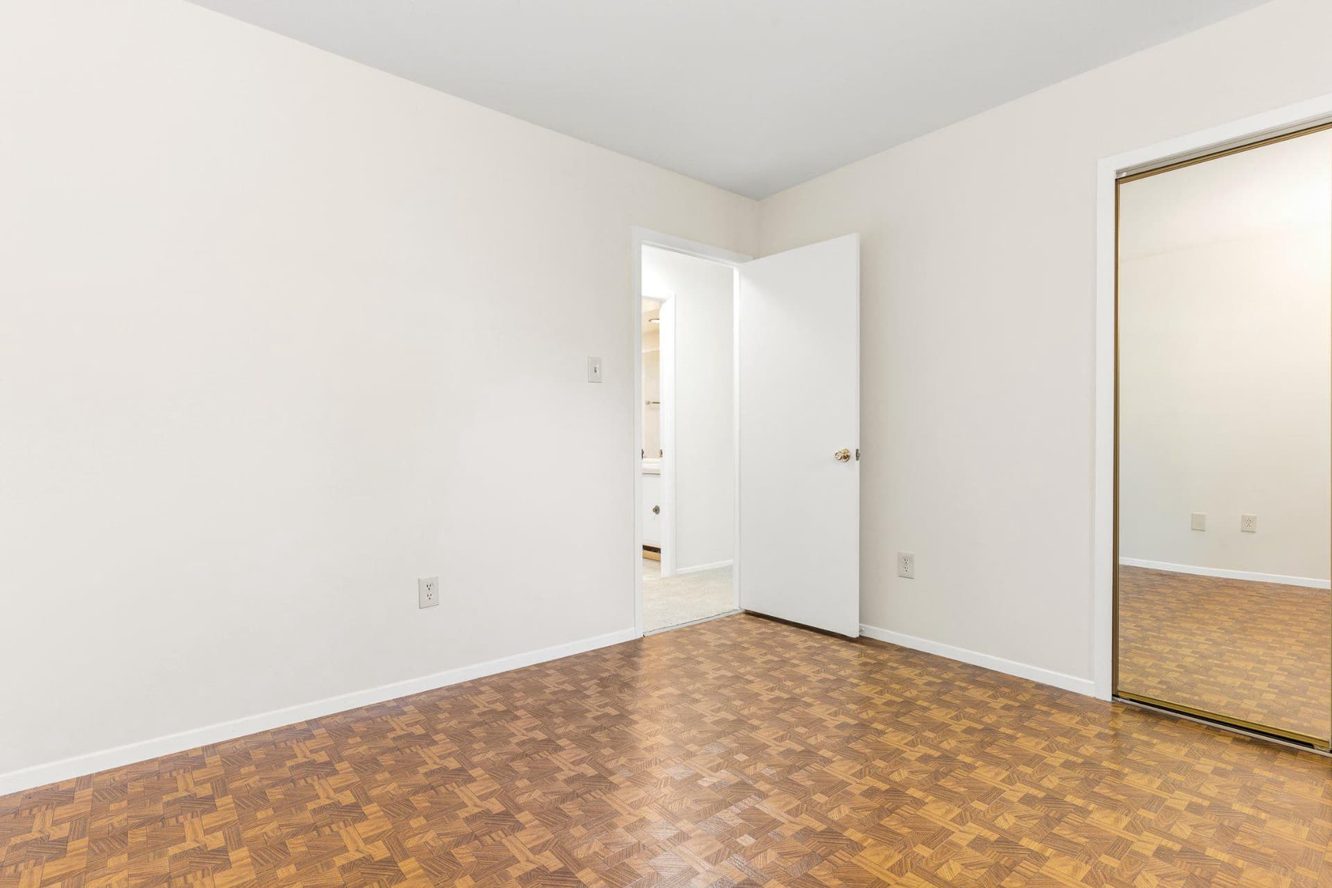 12605 Cedarbrook Lane photo 14