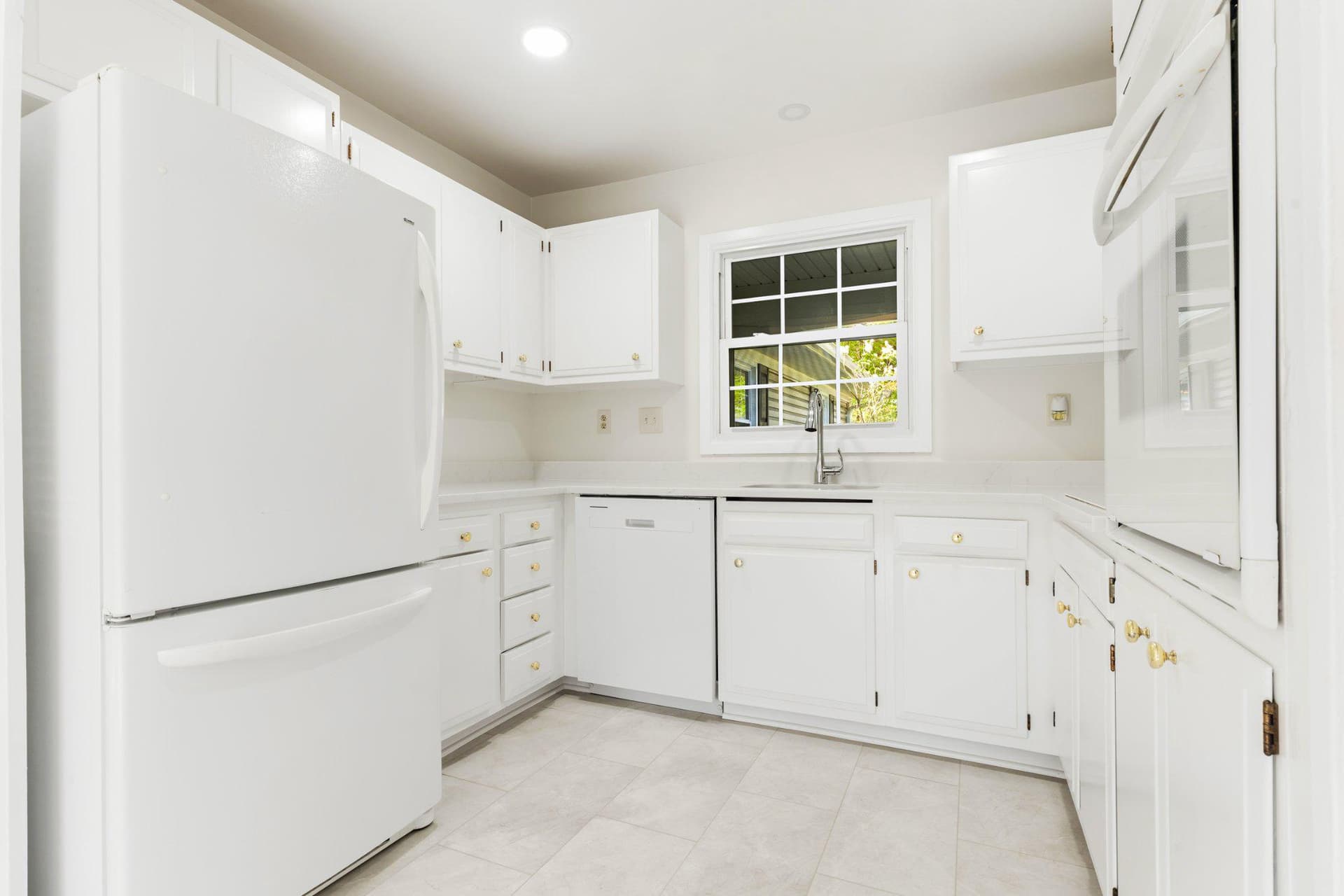 12605 Cedarbrook Lane photo 7