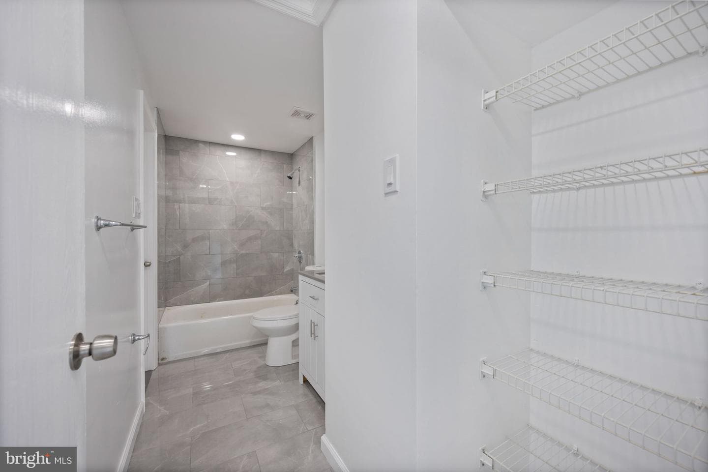 2836 Nomad Court W photo 16