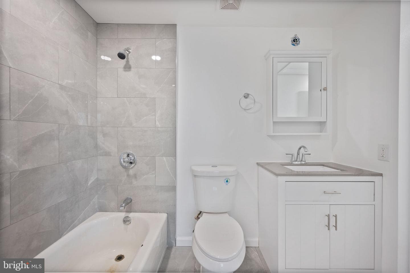 2836 Nomad Court W photo 18