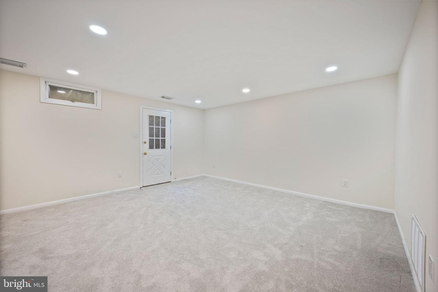 2836 Nomad Court W photo 30