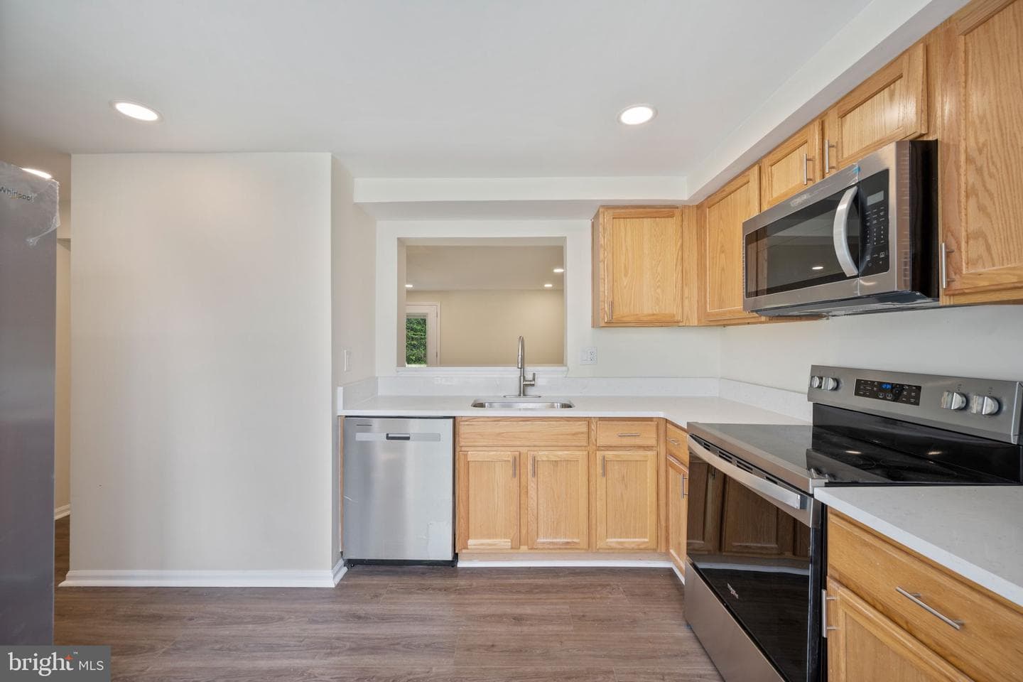 2836 Nomad Court W photo 5
