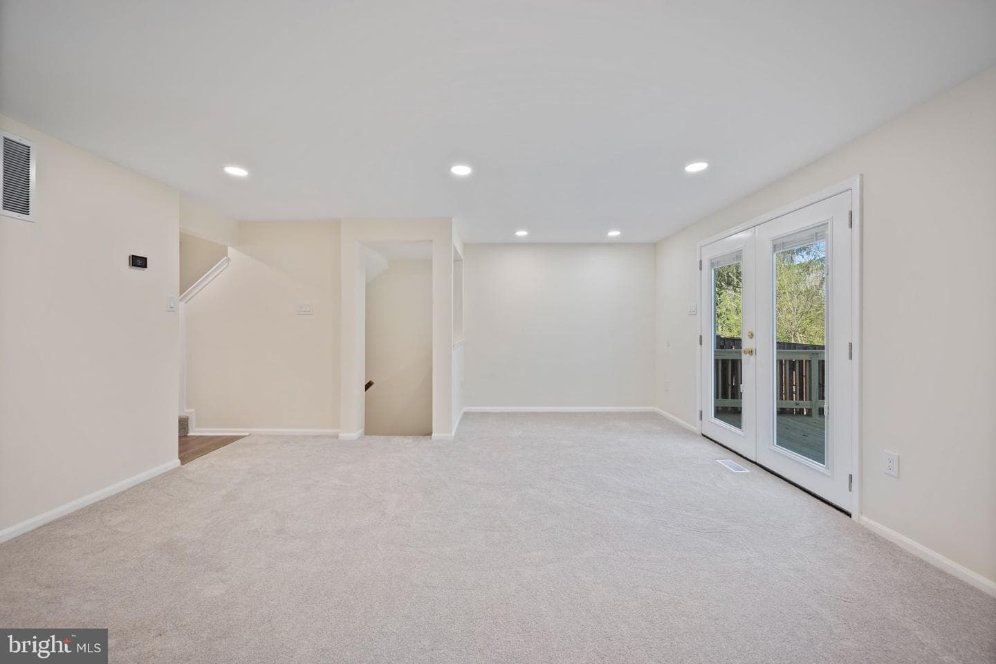 2836 Nomad Court W photo 8