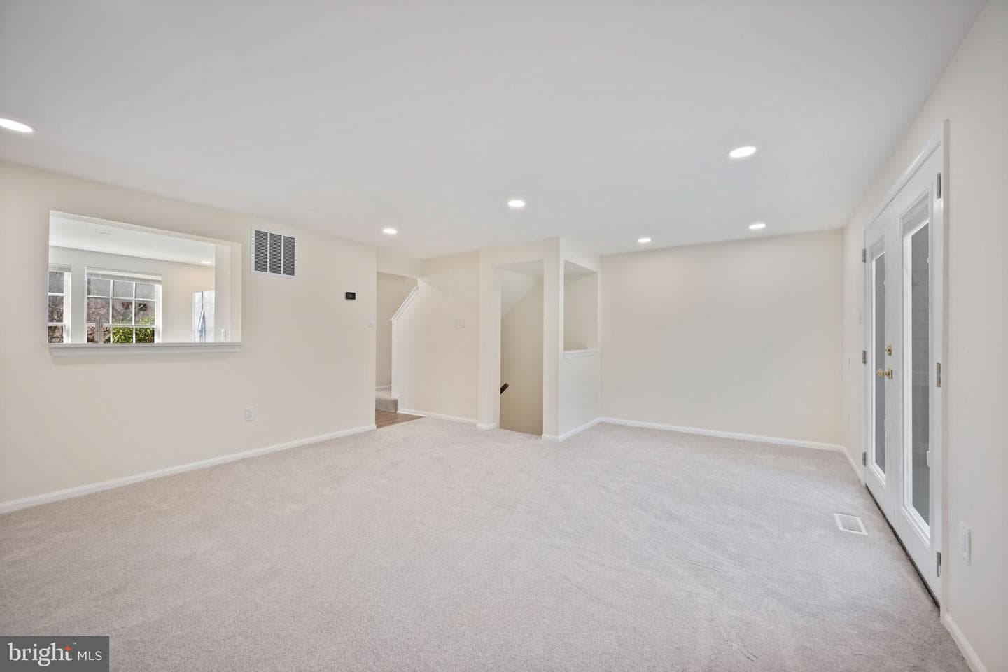 2836 Nomad Court W photo 9