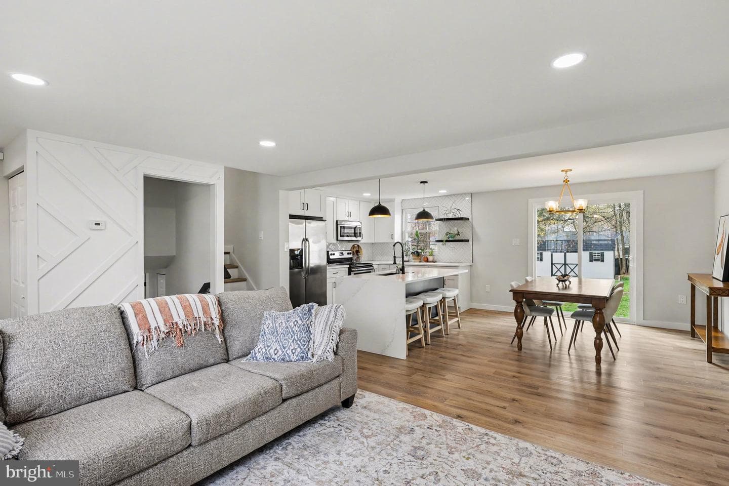 9205 Friar Road photo 6