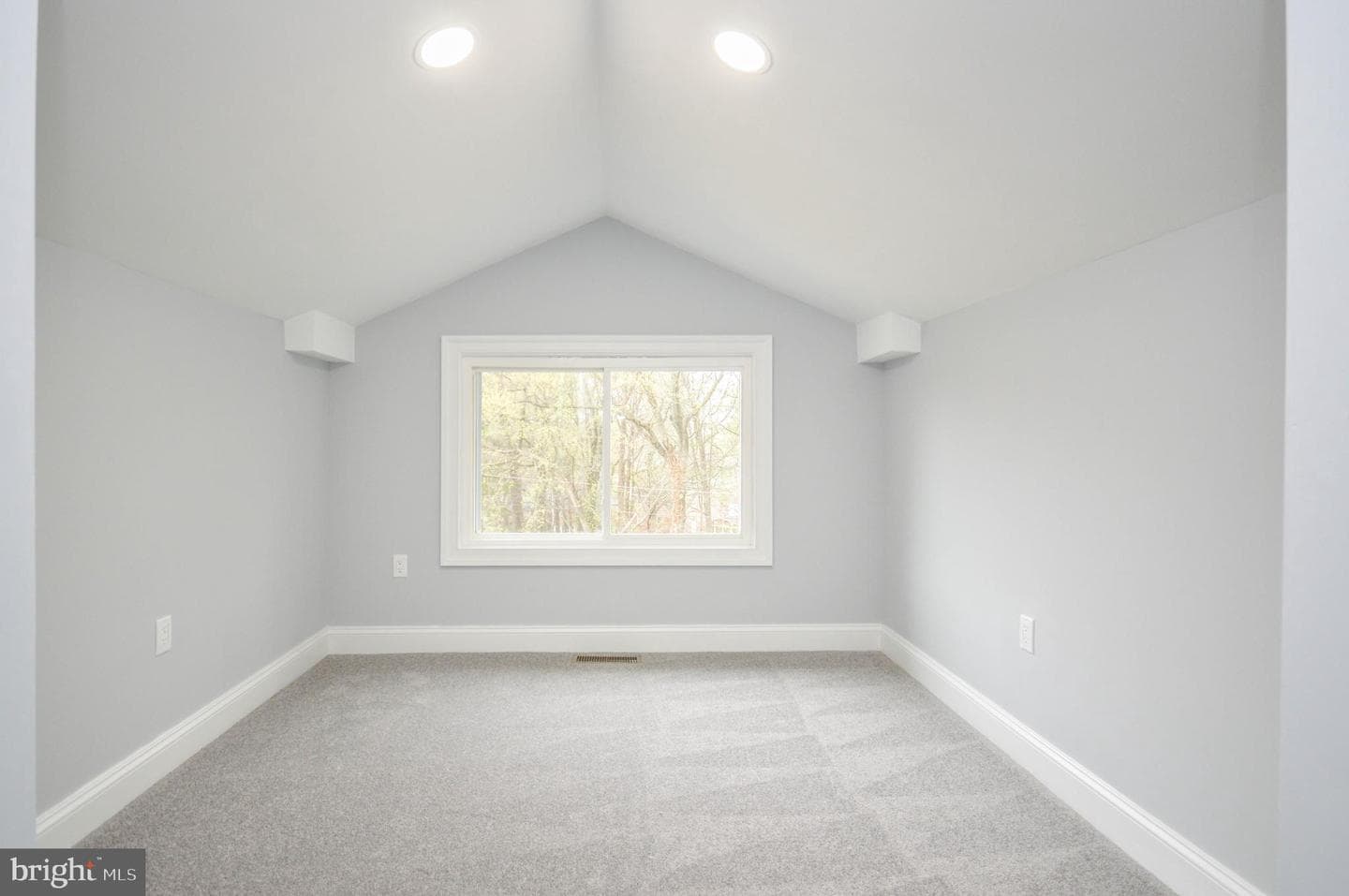 2807 Belleview photo 38